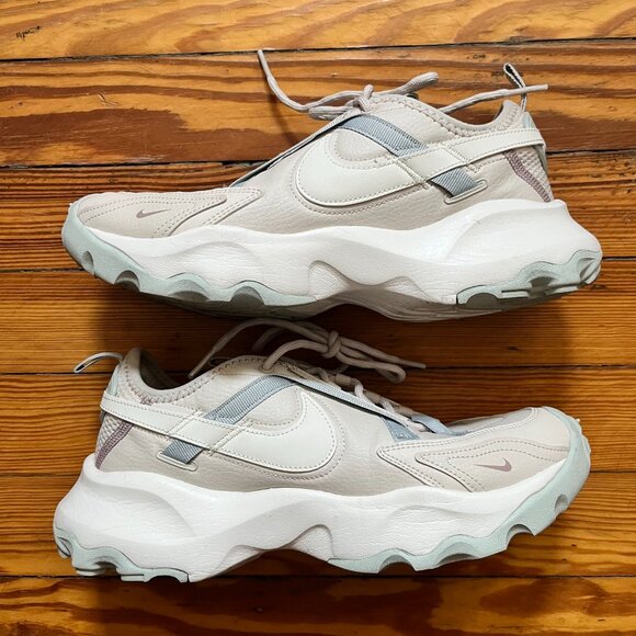 Nike TC 7900 Light Orewood Taupe - Picture 3 of 5